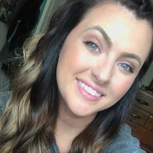 Meet your Posher, Corinne